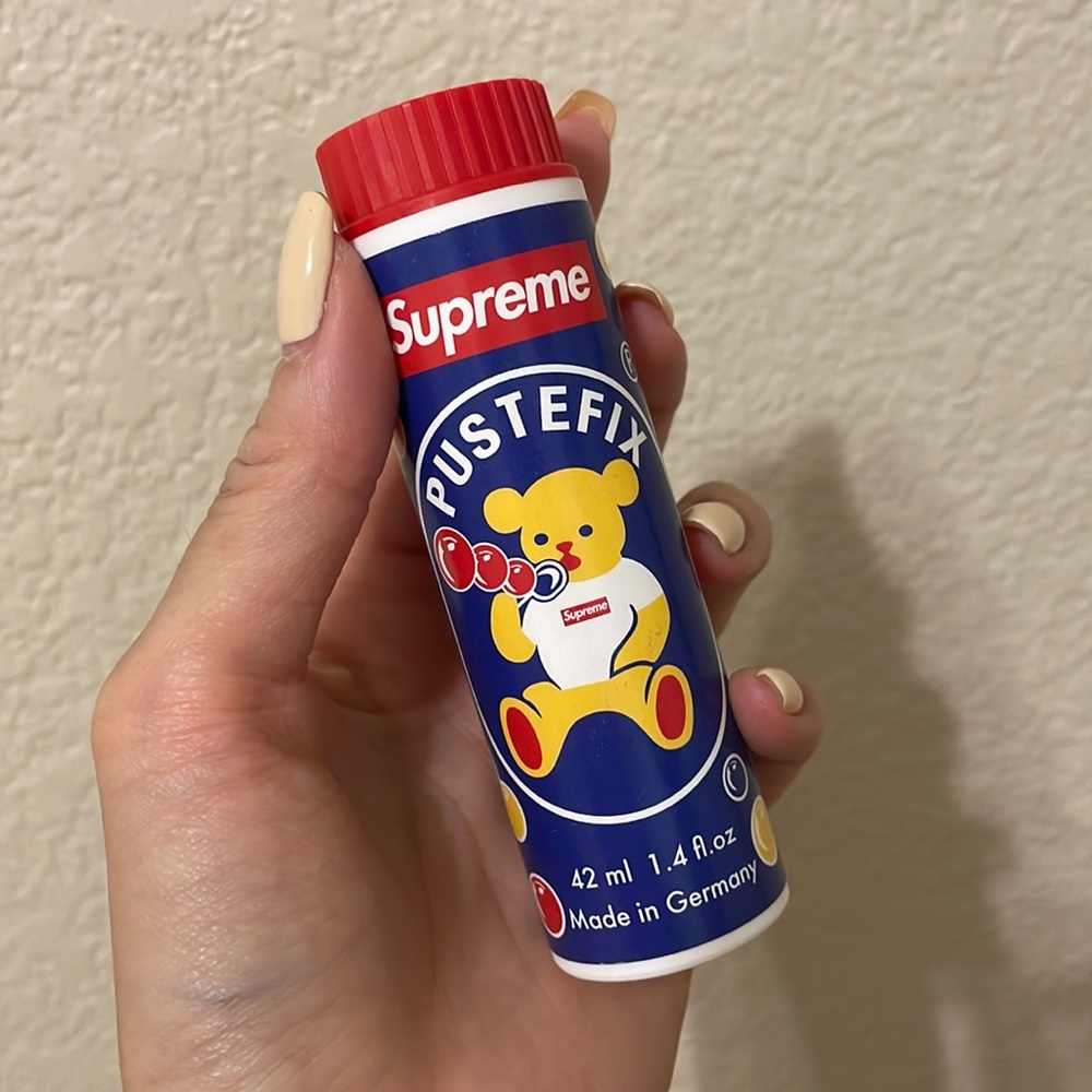 Supreme bubble pustefix